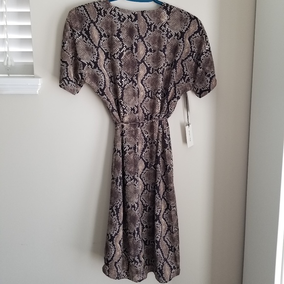 Babaton Wallace Wrap Dress Snake Print - Size XS - Picture 2 of 3